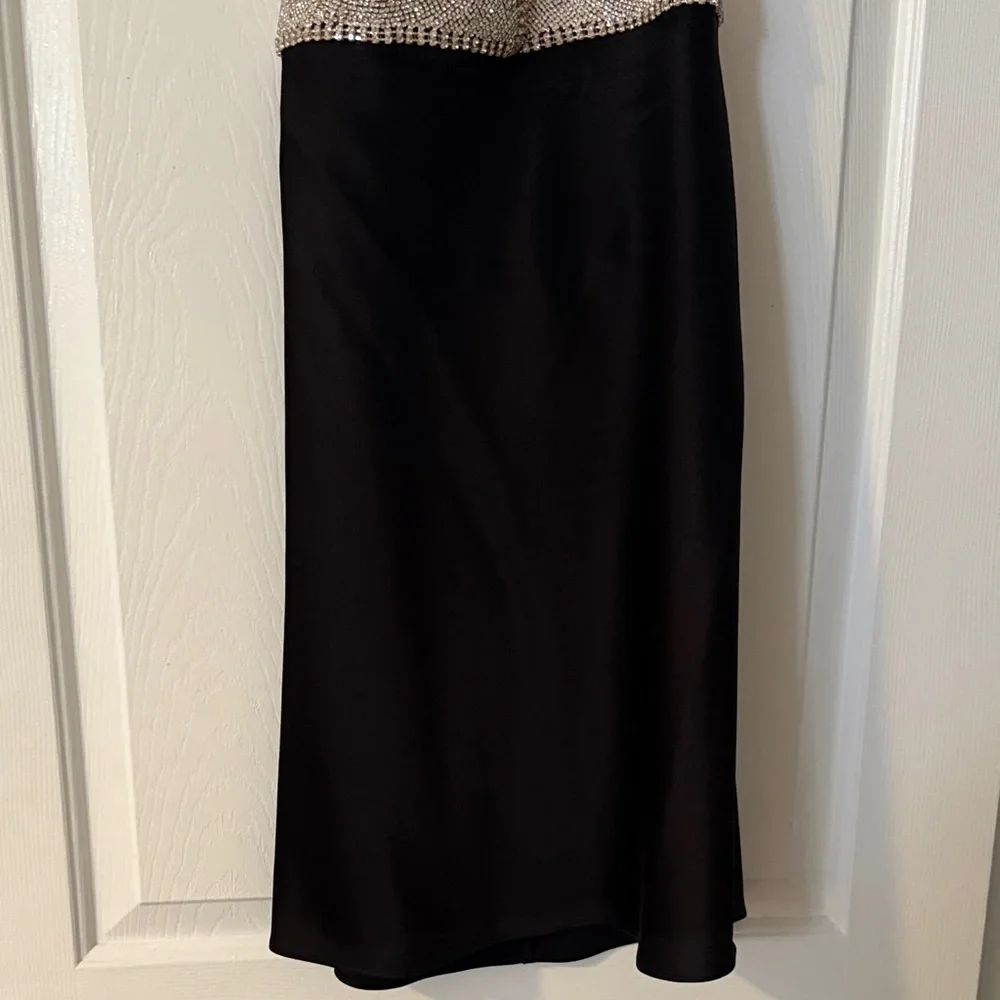 Alice + Olivia Elegant by Stacey Bendet Black and Silver Halter Dress - Picture 9 of 16